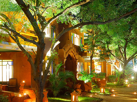 アーナンタバガン|サラトラベルミャンマーのホテル情報