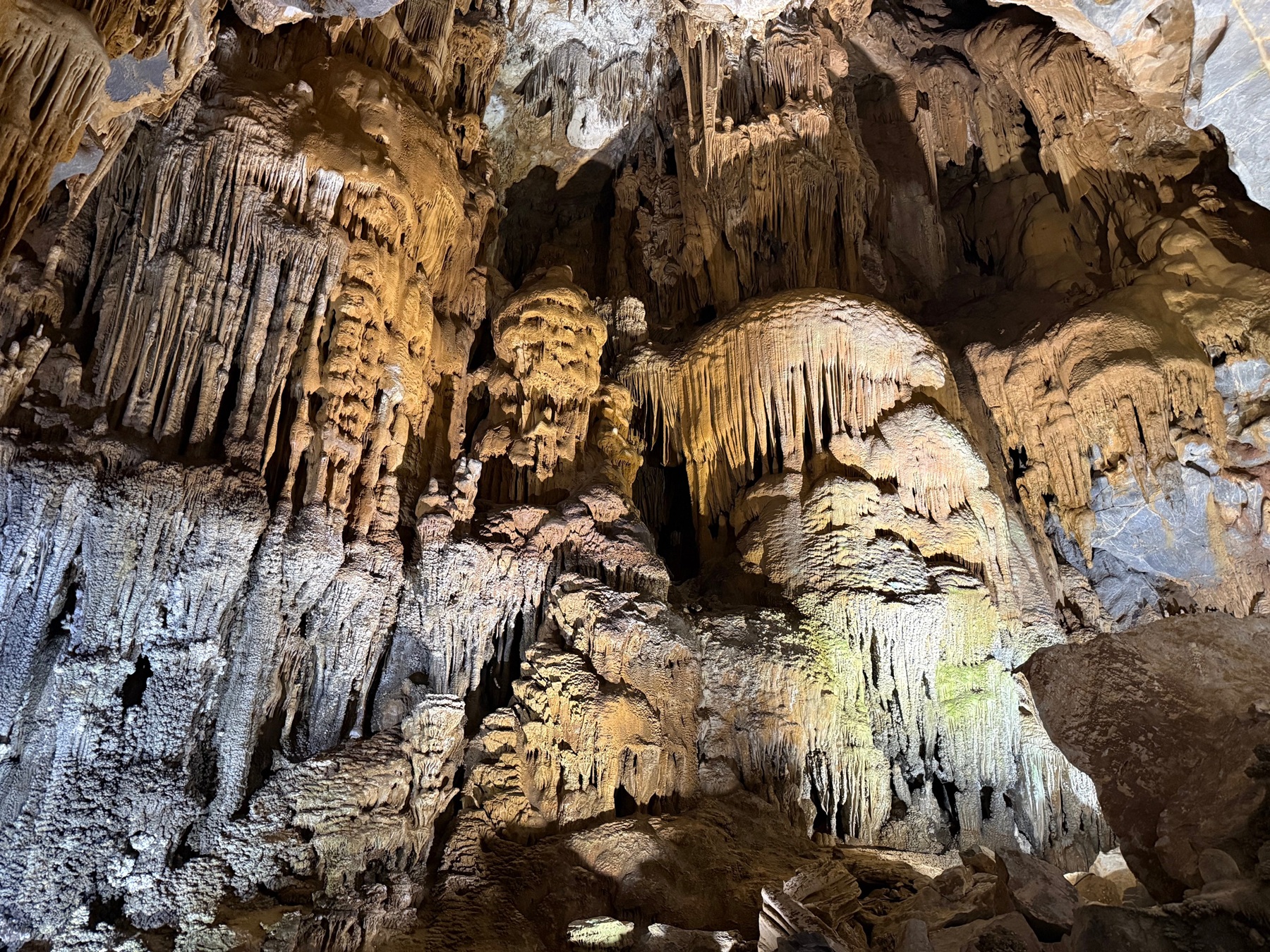 ホイアン旅行はサラトラベルベトナム
